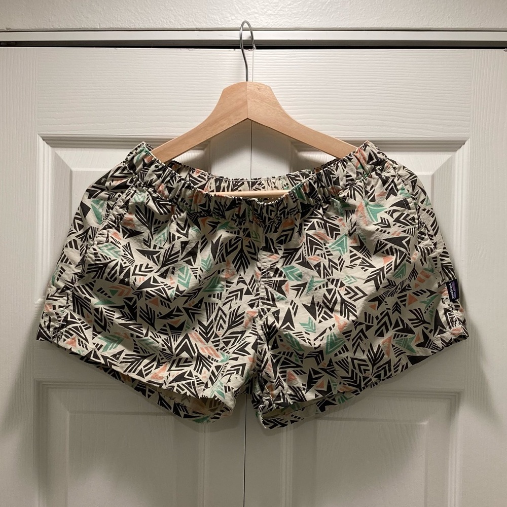 Patagonia Women's Geometric Patterned Shorts Baggies Shorts